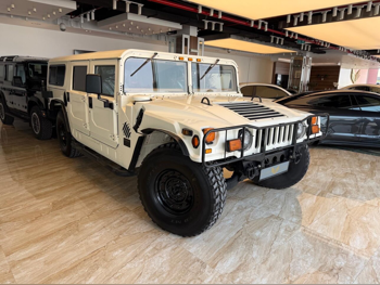 همر  اتش 1  1992  اوتوماتيك  9,300 كم  8 سلندر  دفع رباعي  اس يو في  أبيض لؤلؤي