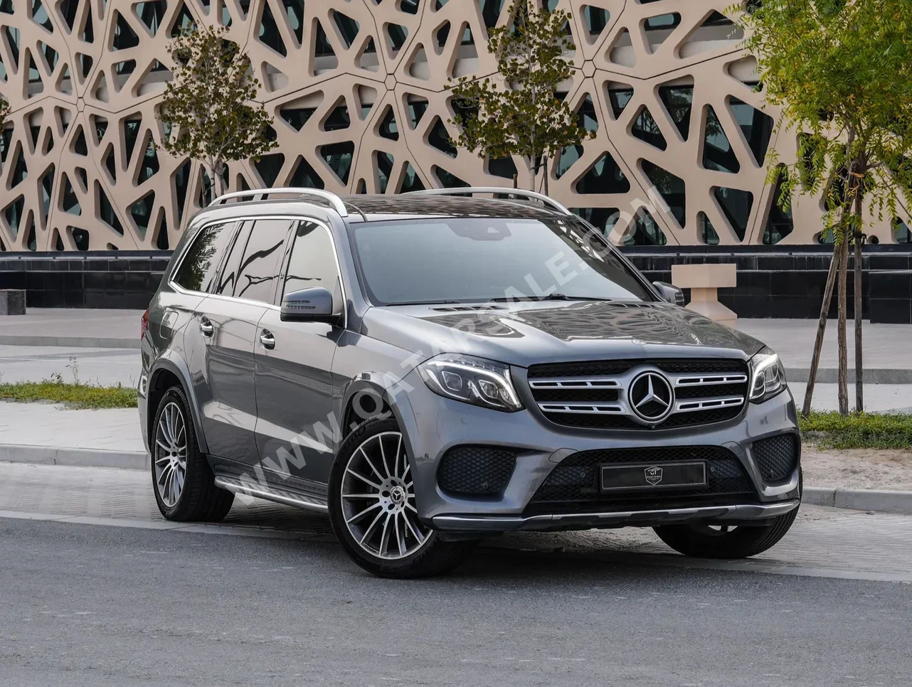 Mercedes-Benz  GL  500  2020  Automatic  149,000 Km  8 Cylinder  Four Wheel Drive (4WD)  SUV  Gray  With Warranty