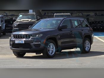 Jeep  Grand Cherokee  Laredo  2024  Automatic  11 Km  6 Cylinder  Four Wheel Drive (4WD)  SUV  Gray  With Warranty