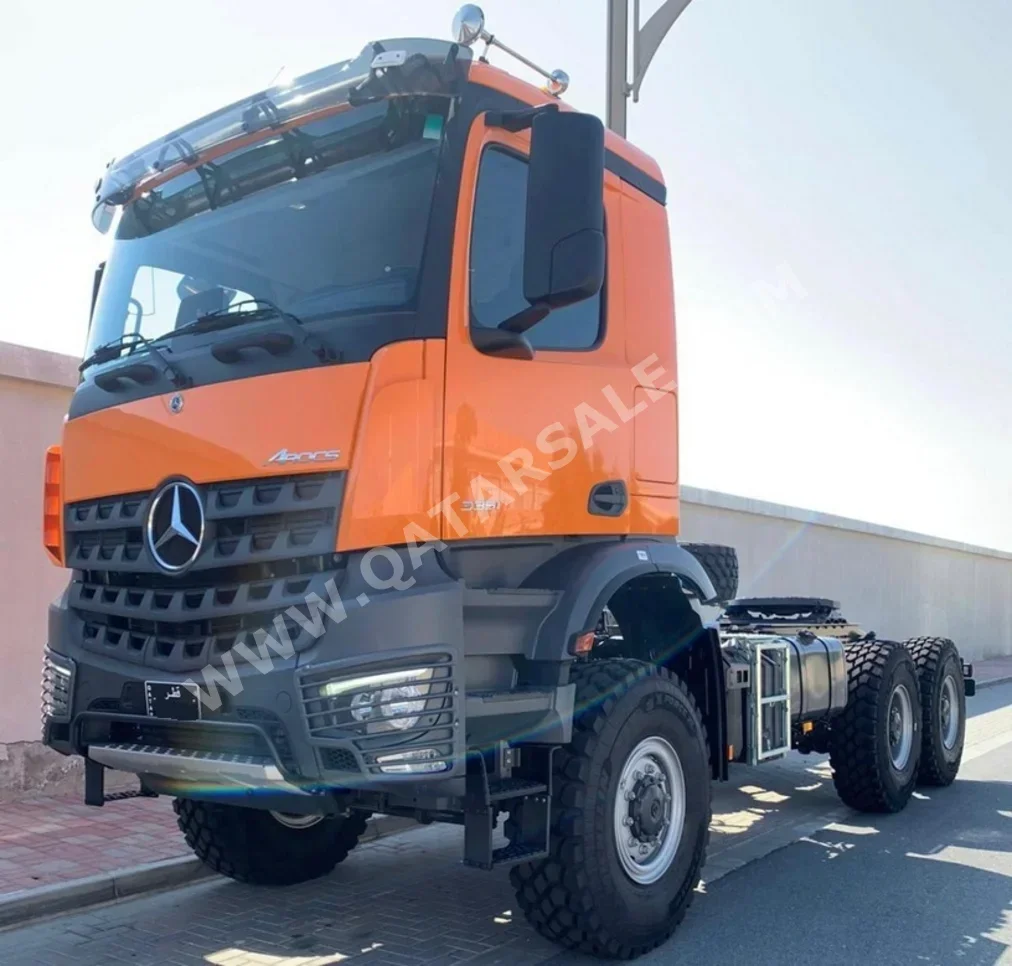 راس شاحنة مرسيدس  اروكس 3351 سنة الصنع 2024