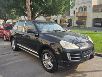 بورش  كيان  2009  اوتوماتيك  173,800 كم  6 سلندر  دفع رباعي  كلاسك  أسود