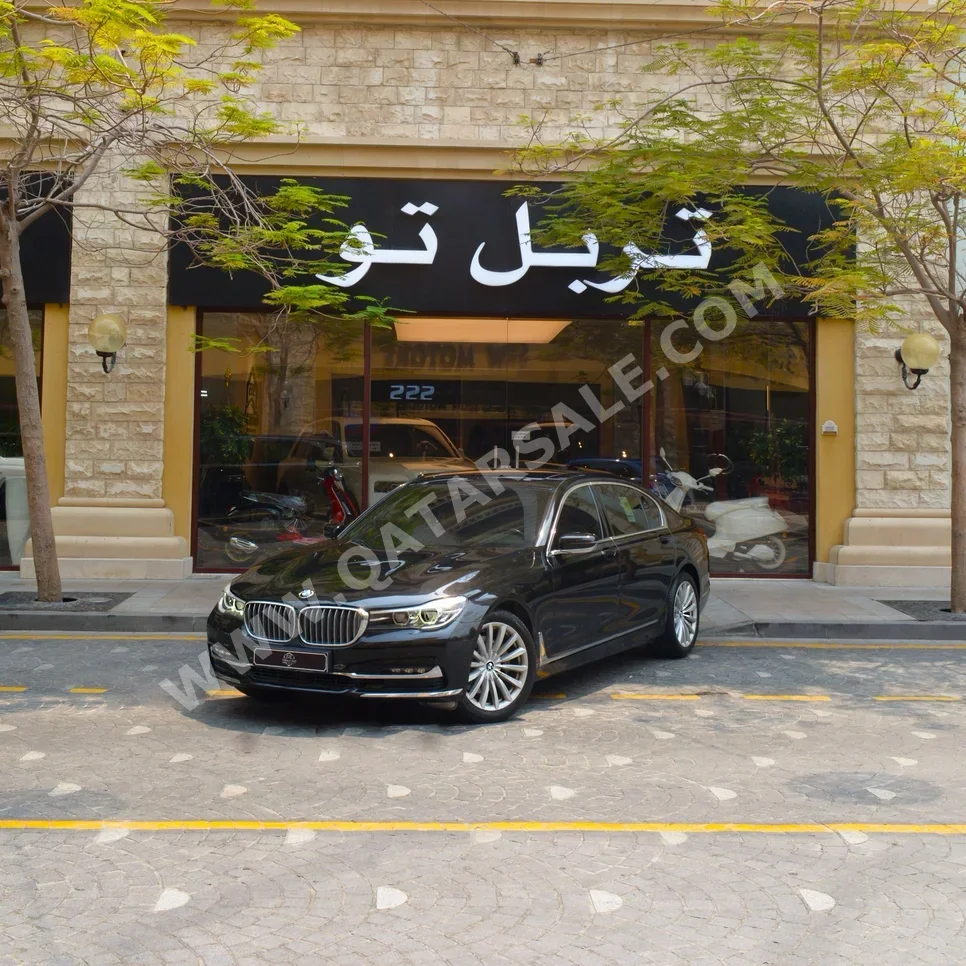 بي ام دبليو  الفئة - السابعة  730 Li  2017  اوتوماتيك  72,000 كم  4 سلندر  دفع خلفي  سيدان  أسود