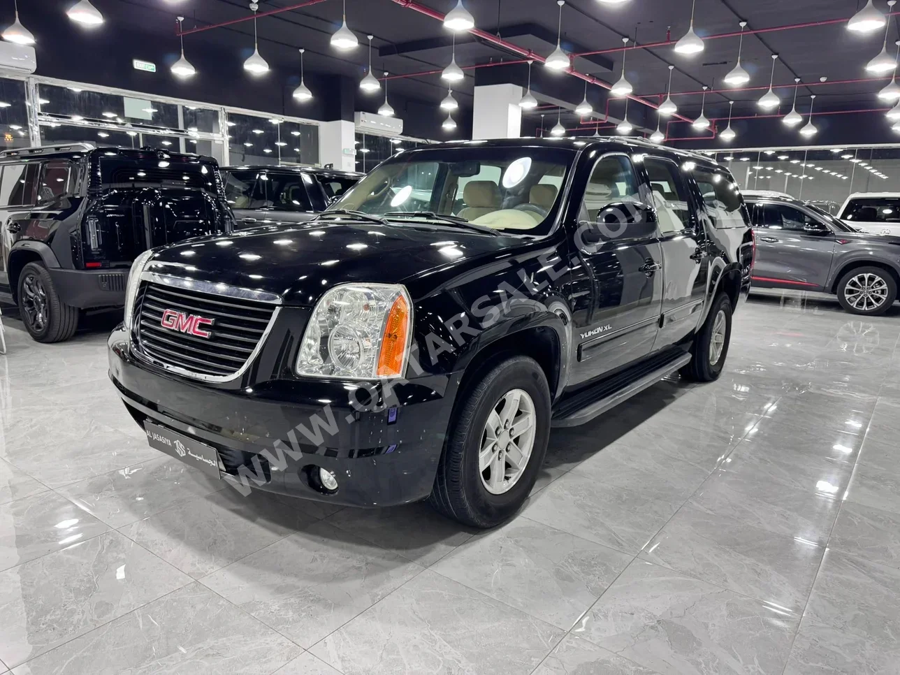 جي ام سي  يوكون  اكس إل  2012  اوتوماتيك  244,000 كم  8 سلندر  دفع رباعي  اس يو في  أسود