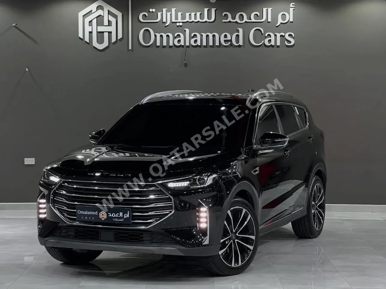 Jetour  X70  Plus  2024  Automatic  43,000 Km  4 Cylinder  Rear Wheel Drive (RWD)  SUV  Black  With Warranty