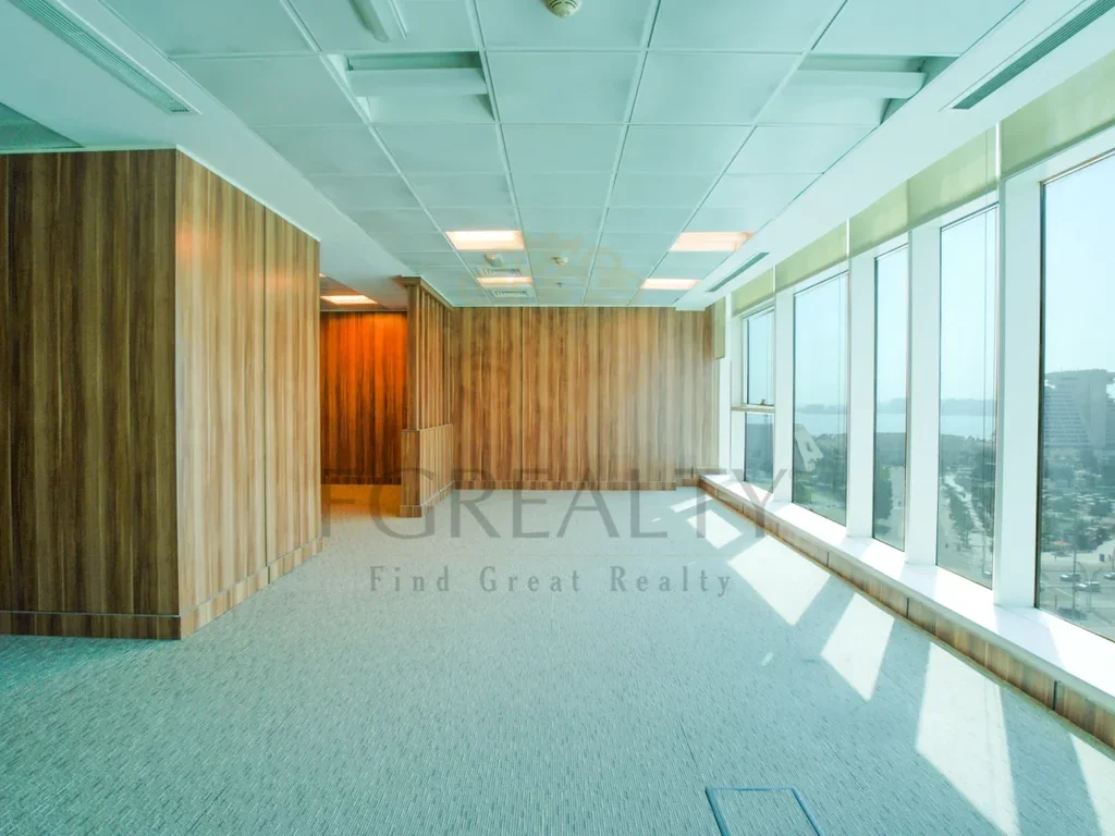 Commercial Offices - Not Furnished  - Doha  - Al Dafna