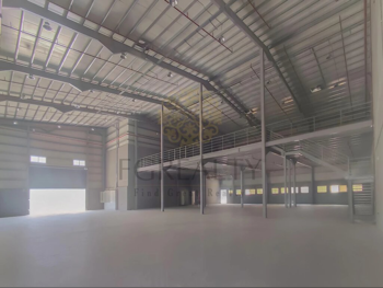 مخازن و مستودعات - الوكرة  - بركة العوامر  -المساحة: 5000 متر مربع