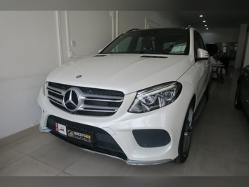 مرسيدس - بنز  جي ال اي  400  2017  اوتوماتيك  82,000 كم  6 سلندر  دفع رباعي  اس يو في  أبيض