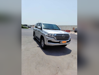 Toyota  Land Cruiser  GXR  2021  Automatic  211,000 Km  6 Cylinder  Four Wheel Drive (4WD)  SUV  Silver