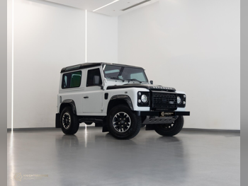 لاند روفر  ديفيندر  90  2016  عادي  61,600 كم  4 سلندر  دفع رباعي  اس يو في  أبيض