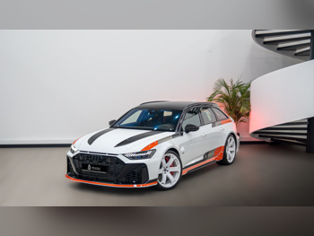 Audi  RS  6  2025  Automatic  0 Km  8 Cylinder  All Wheel Drive (AWD)  Hatchback  White and Orange  With Warranty