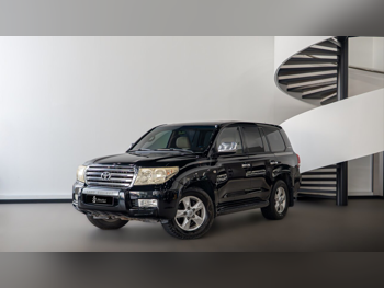 Toyota  Land Cruiser  VXR  2008  Automatic  400,000 Km  8 Cylinder  Four Wheel Drive (4WD)  SUV  Black