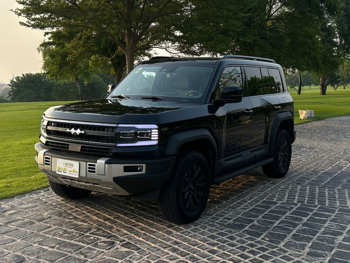 بي واي دي  ليوبارد 5  اس يو في ( أي دبليو دي )  أسود  2025