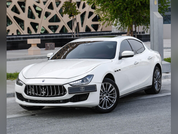 مزاراتي  جيبلي  اس  2019  اوتوماتيك  49,000 كم  6 سلندر  دفع كلي مستمر  سيدان  أبيض