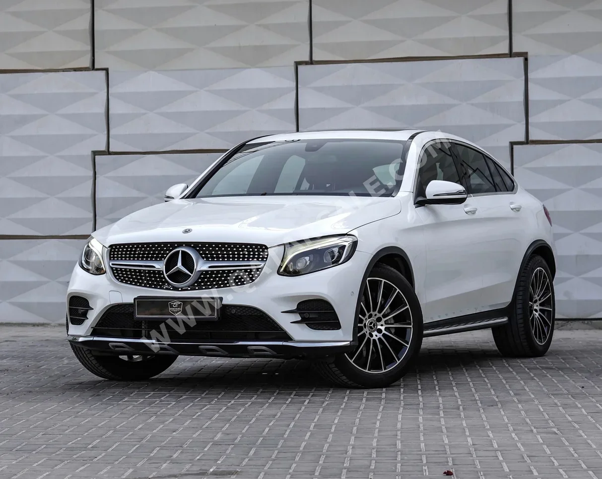 Mercedes-Benz  GLC  250 AMG  2019  Automatic  90,000 Km  6 Cylinder  All Wheel Drive (AWD)  SUV  White