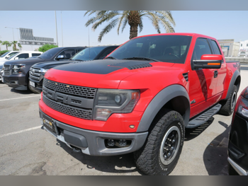 فورد  رابتر  2014  اوتوماتيك  122,000 كم  8 سلندر  دفع رباعي  بيكب  أحمر