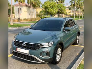 Volkswagen  T-Roc  2023  Automatic  22,000 Km  4 Cylinder  Four Wheel Drive (4WD)  SUV  Petrol  With Warranty