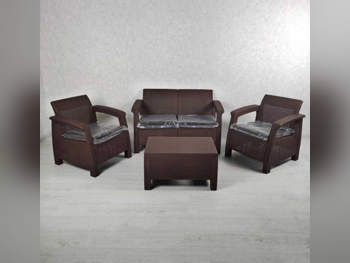 أثاث اخارجي - متعدد الألوان  - طاولة مع كراسي  -عدد المقاعد 4