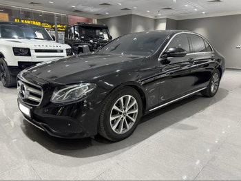 Mercedes-Benz  E-Class  200  2019  Automatic  98,000 Km  4 Cylinder  Rear Wheel Drive (RWD)  Sedan  Black