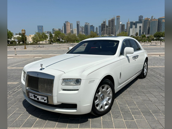 رولز - رويس  رايث  2011  اوتوماتيك  72,000 كم  12 سلندر  دفع كلي مستمر  سيدان  أبيض