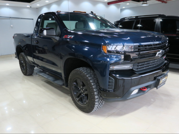 Chevrolet  Silverado  Z71  2022  Automatic  35,000 Km  8 Cylinder  Four Wheel Drive (4WD)  Pick Up  Blue