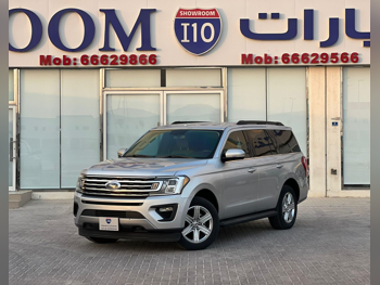 فورد  اكسبيديشن  اكس ال تي  2018  اوتوماتيك  149,000 كم  6 سلندر  دفع رباعي  اس يو في  فضي