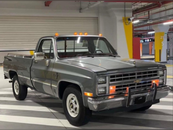 شفروليه  سلفرادو  454  1987  اوتوماتيك  170,000 كم  8 سلندر  دفع خلفي  بيكب  رمادي