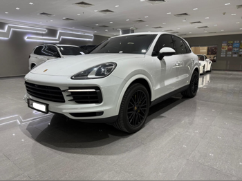 Porsche  Cayenne  2023  Automatic  40,000 Km  6 Cylinder  Four Wheel Drive (4WD)  SUV  White  With Warranty