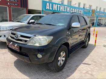 Toyota  Fortuner  2007  Automatic  257,000 Km  4 Cylinder  Four Wheel Drive (4WD)  SUV  Black