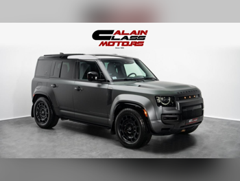 لاند روفر  ديفيندر  اوكتا  2025  اوتوماتيك  232 كم  8 سلندر  دفع كلي مستمر  اس يو في  أخضر