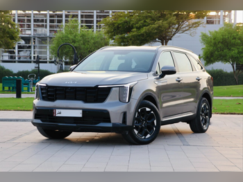 كيا  سورينتو  4 سلندر  2x4  رصاصي  2025