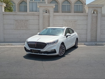 هونغ تشي  اتش 5  35 تي دي  2022  اوتوماتيك  50,000 كم  4 سلندر  سحب امامي  سيدان  أبيض  تحت الضمان