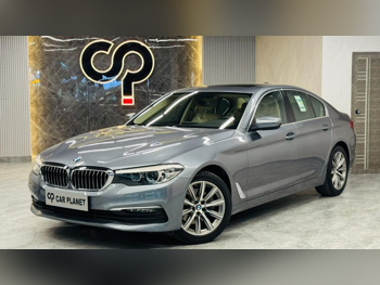 BMW  5-Series  520i  2020  Automatic  73,000 Km  4 Cylinder  Rear Wheel Drive (RWD)  Sedan  Gray Metallic