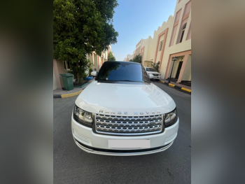 لاند روفر  رنج روفر  فوج  2016  اوتوماتيك  126,000 كم  8 سلندر  دفع رباعي  اس يو في  أبيض و أسود