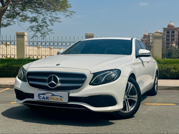 مرسيدس - بنز  اي - كلاس  200  2017  اوتوماتيك  128,000 كم  4 سلندر  دفع خلفي  سيدان  أبيض