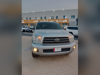 Toyota  Sequoia  SR5  2013  Automatic  335,000 Km  8 Cylinder  Four Wheel Drive (4WD)  SUV  Silver