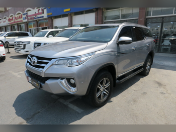 Toyota  Fortuner  2019  Automatic  155,000 Km  6 Cylinder  Four Wheel Drive (4WD)  SUV  Silver