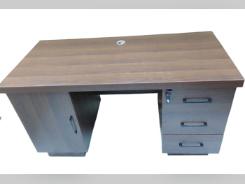 المكاتب ومكاتب الحاسوب - مكتب كمبيوتر  - ميرير للمفروشات  - بنى