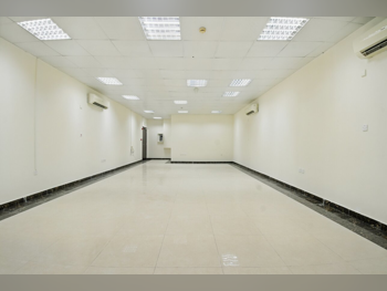 مكاتب تجارية - غير مفروشة  - الريان  - العزيزية