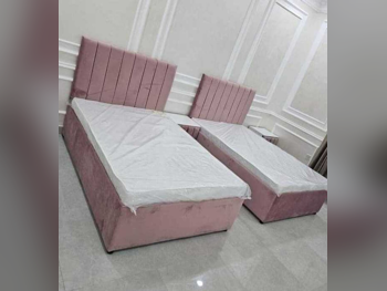 الأسّرة - فردي  - زهري  - متضمنة المرتبة