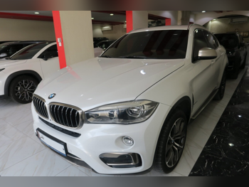 BMW  X-Series  X6 50i  2016  Automatic  156,000 Km  8 Cylinder  Four Wheel Drive (4WD)  SUV  White