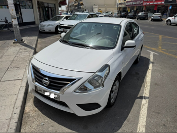 نيسان  صني  سيدان  أبيض  2022