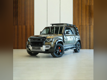 لاند روفر  ديفيندر  110 اتش اس اي  2020  اوتوماتيك  70,000 كم  6 سلندر  دفع رباعي  اس يو في  بني  تحت الضمان