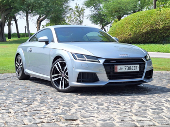 اودي  تي تي  أس-لاين  2016  اوتوماتيك  46,000 كم  4 سلندر  دفع كلي مستمر  كوبيه \ سبورت  فضي