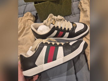 أحذية غوتشي  جلد اصلي  متعدد الألوان مقاس 39  نسائي