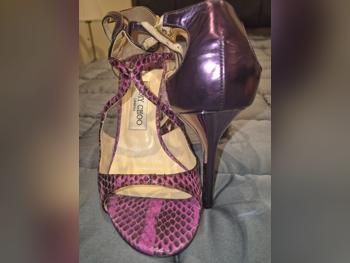 أحذية جلد اصلي  متعدد الألوان مقاس 39  نسائي