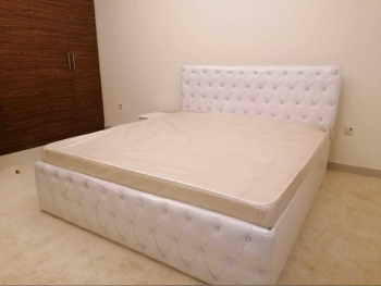 الأسّرة - كينج  - أبيض  - متضمنة المرتبة