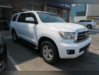 تويوتا  سكويا  2016  اوتوماتيك  136,000 كم  8 سلندر  دفع رباعي  اس يو في  أبيض