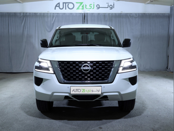 نيسان  باترول  أكس أي  2023  اوتوماتيك  34,300 كم  6 سلندر  دفع رباعي  اس يو في  أبيض  تحت الضمان