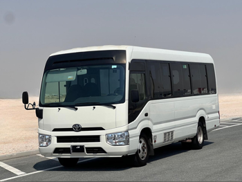 تويوتا  كوستر  2020  عادي  145,000 كم  4 سلندر  دفع خلفي  فان \ باص  أبيض