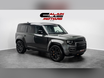 لاند روفر  ديفيندر  اوكتا  2025  اوتوماتيك  17 كم  8 سلندر  دفع كلي مستمر  اس يو في  أخضر